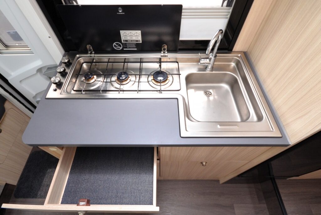 Adria_SunLiving_S70_SL_2022 (13)