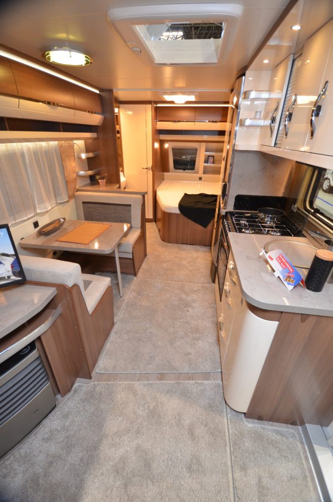 Hobby 650 UMFe Prestige 2019 (7)