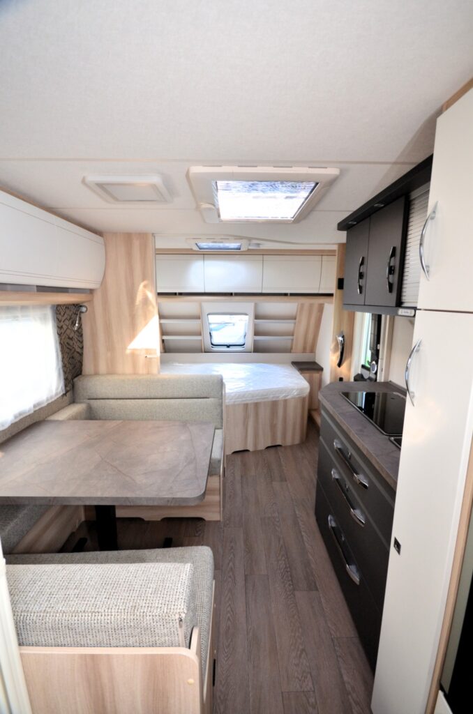 Hobby_De_Luxe_545_KMF_2025 (7)