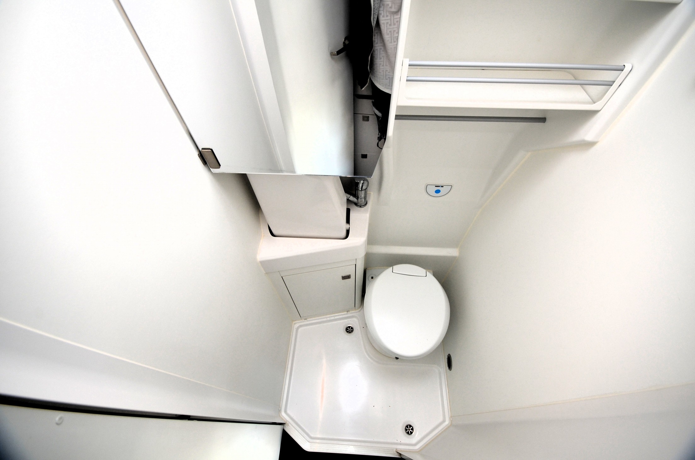vw crafter grand california 600